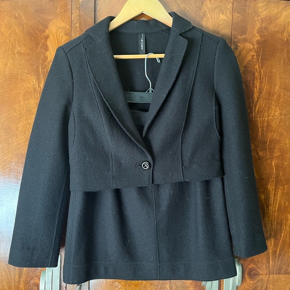 Navy black Suit. Short jscket - Picture 2 of 2